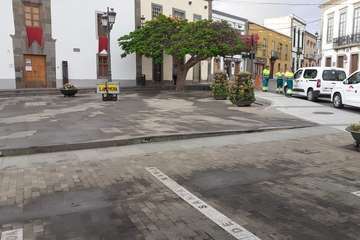  Limpieza retira decenas de toneladas de residuos de la Noche de San Juan en Telde/TA.